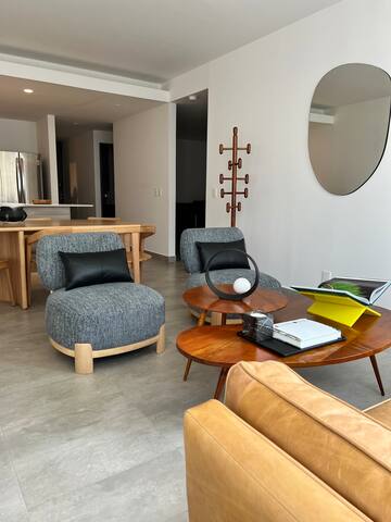 De lujo, nuevo, muebles de diseñador. Polanco gallery image 4