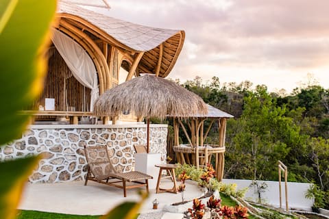 Honeymoon Place~Infinity view 360°on the roof Pool