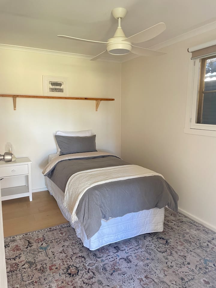 Single and trundle bed.