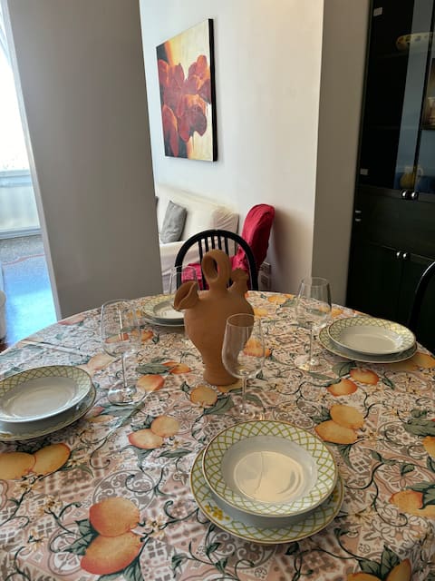 Top performing Airbnb: La Terrazza Sulla Baia The Balcony By The Bay in Sestri Levante