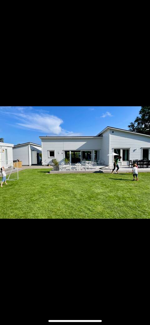 Family villa near the ocean