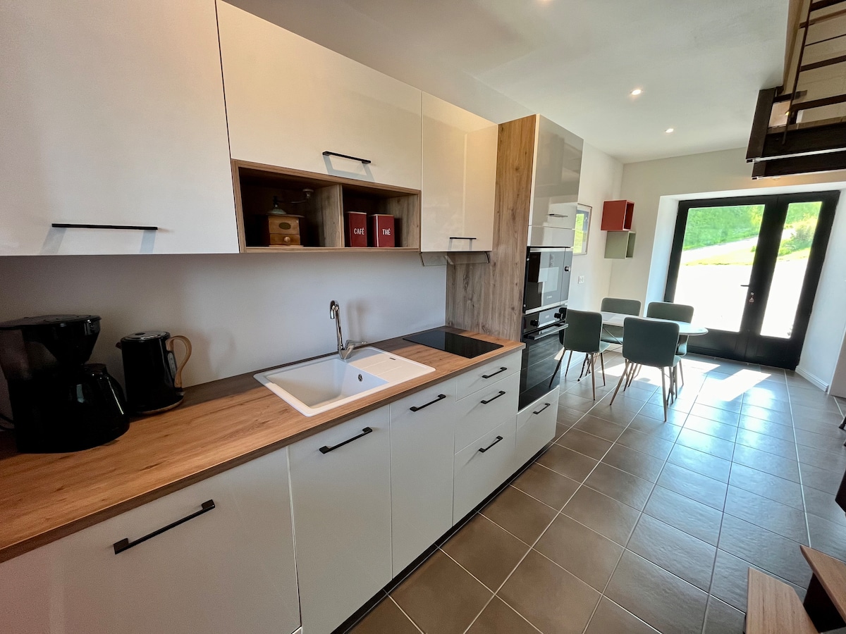 Propriété Airbnb réussie: 2-person gîte with spa and Mont St Michel view à Archidiocèse De Rennes, Dol Et Saint Malo