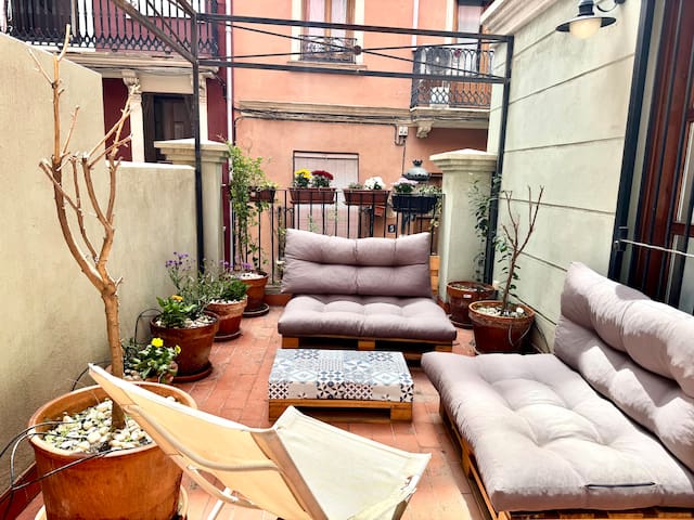 Charming Family Home with great Private Terrace