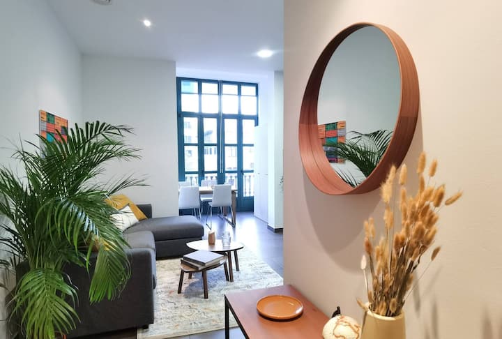 Central Bcn | 1br | Pool | A/c - Barcelona