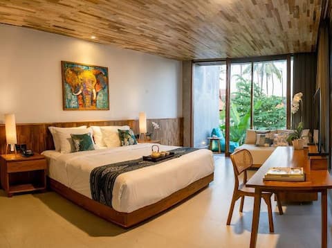 1 BR #Villas
7 minutes walk to Rangkan Beach