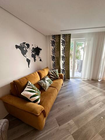 VL Luxury Apartment gallery image 3