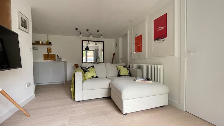 Private Studio With Parking In Estuary Village - Dawlish