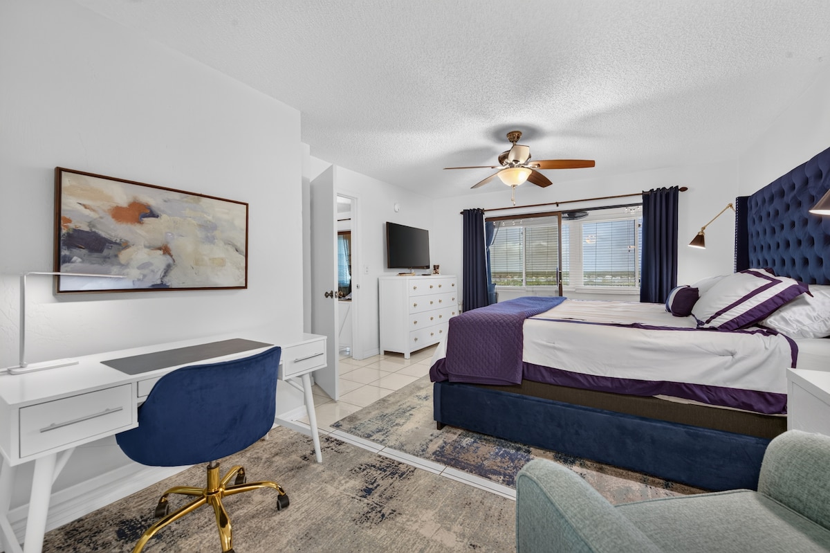 TopFLR-Oceanfront Bldg, Pool, Views & Gear