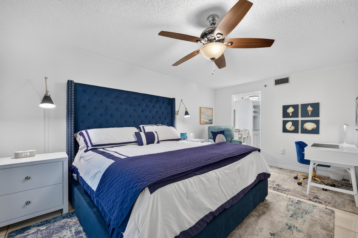 TopFLR-Oceanfront Bldg, Pool, Views & Gear