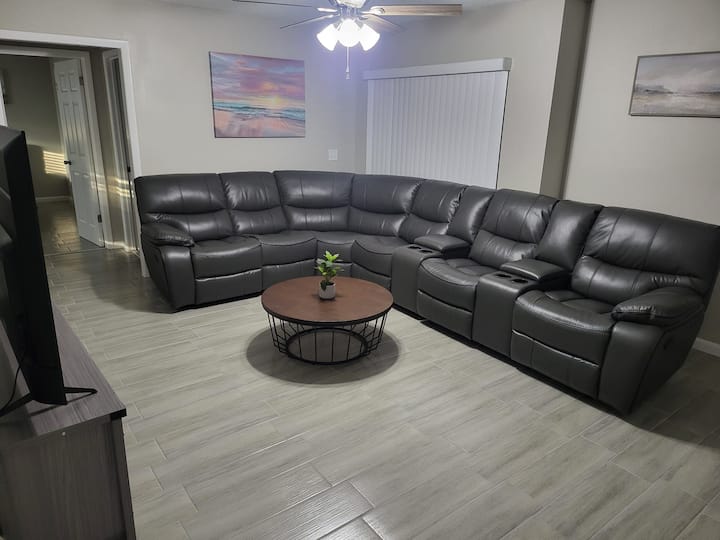 4 Bedroom, Legoland, Pet Friendly, Pool, Gameroom - Winter Haven, FL