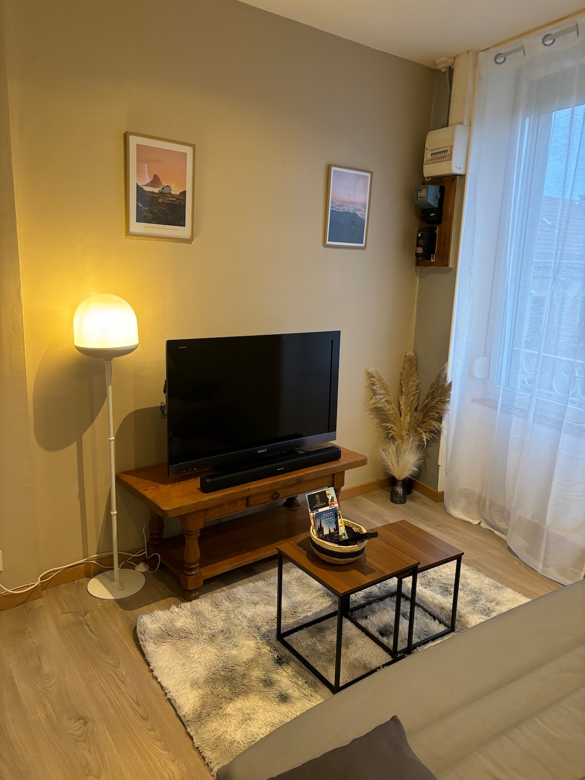 Popular Airbnb listing: The Dijon studio in Faubourg Raines