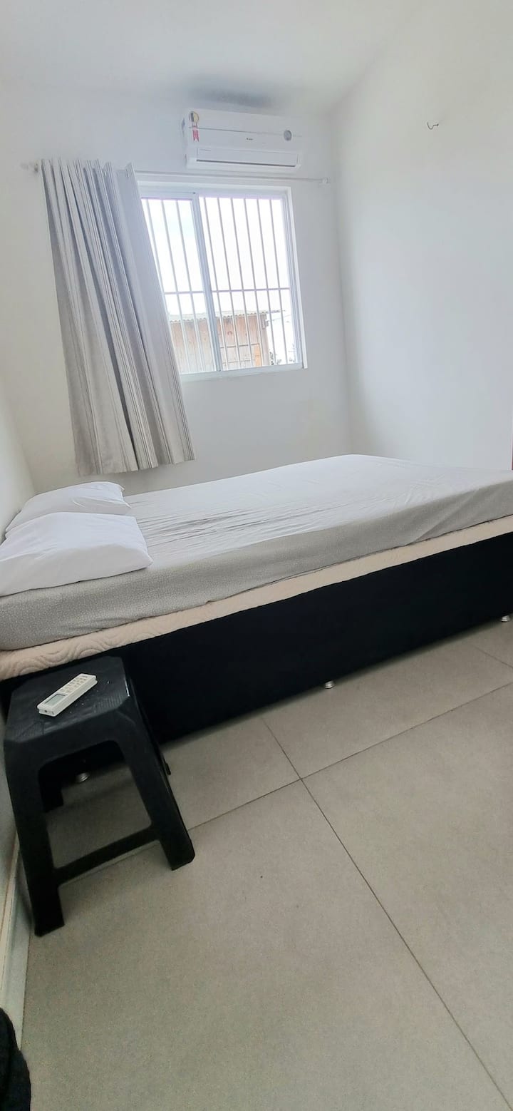 Ორადგილიანი საწოლი 2 ბალიშით 