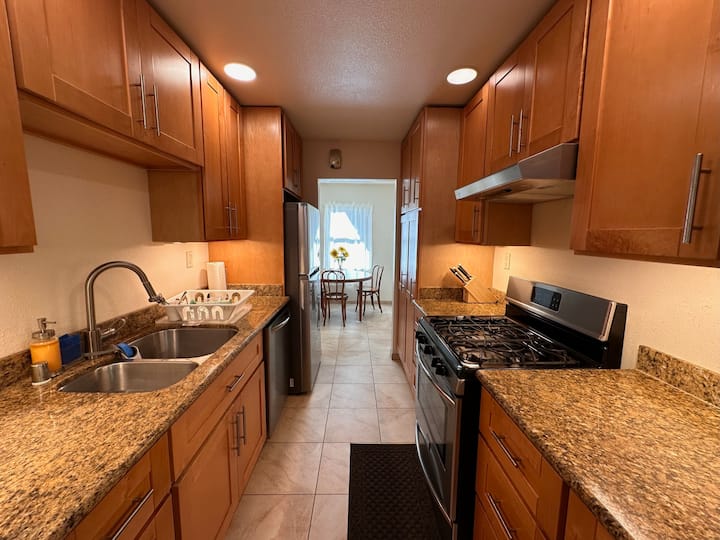 South Berkeley 3 Bedroom - Kensington, CA