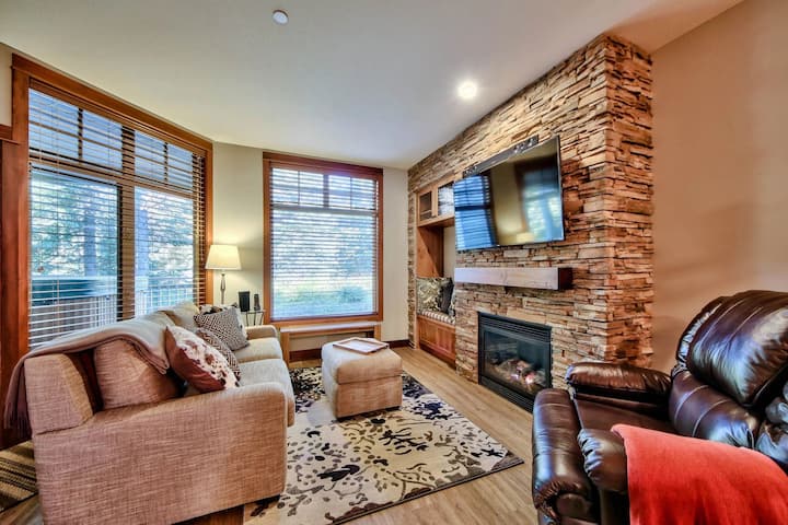 带拉出式沙发的客厅