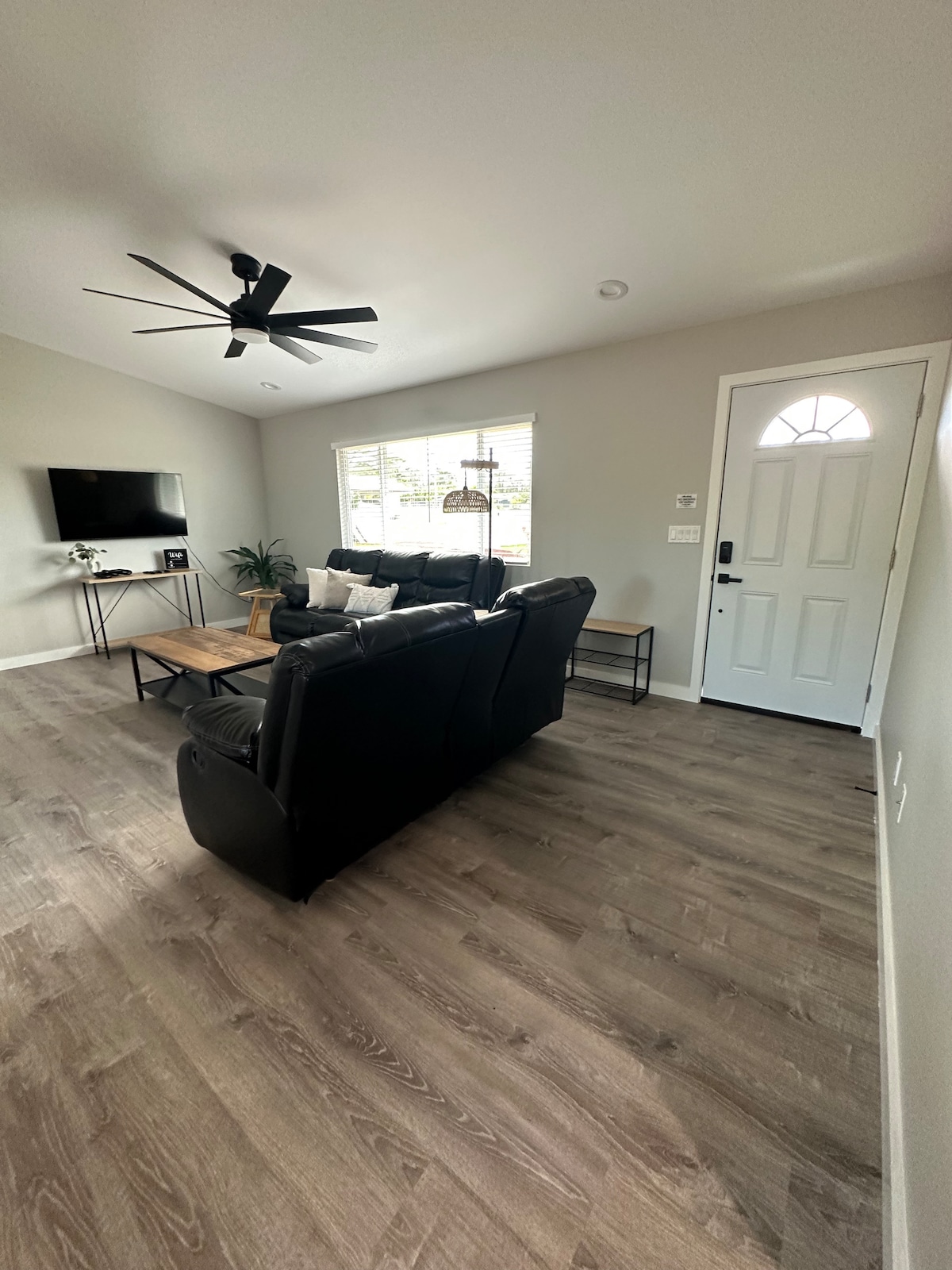 Successful Airbnb property: BRAND NEW 3 Bedroom 2 Bath House w/ AC! in Big Island