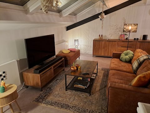 Popular Airbnb listing: Detached summer house in the city center in Katwijk Aan Zee