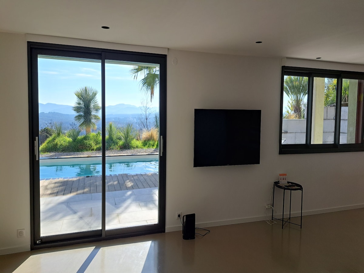 Leistungsstarkes Airbnb: Ground floor of villa Draguignan in Draguignan