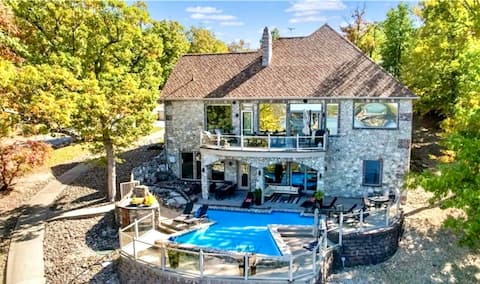 Waterford Château in Porto Cima-Private Pool, Dock