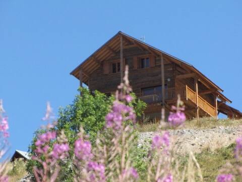 Large chalet for 10 people in Molines-en-Queyras