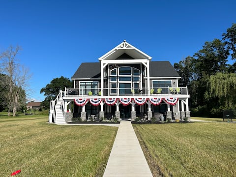 Newly Built - Dream Lake House