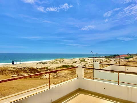 LN10 House near the sea with pool, private beach