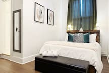 The Harrison H | QUEEN 1BD/1BA Apt near Downtown