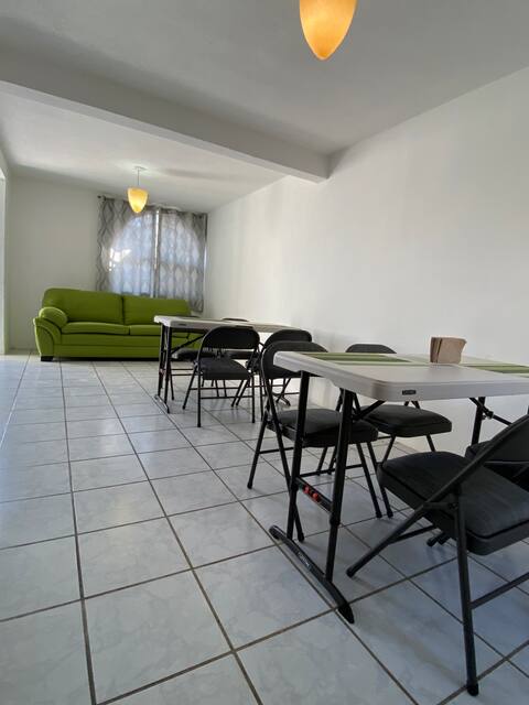 Popular Airbnb listing: Green house | Ideal para Grupos Grandes in Querétaro