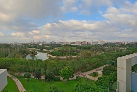 Casa del Lago! Penthouse, Free Covered Parking