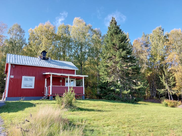 Kwyrkel Stuga Is Rustig En Uniek Gelegen - Sweden