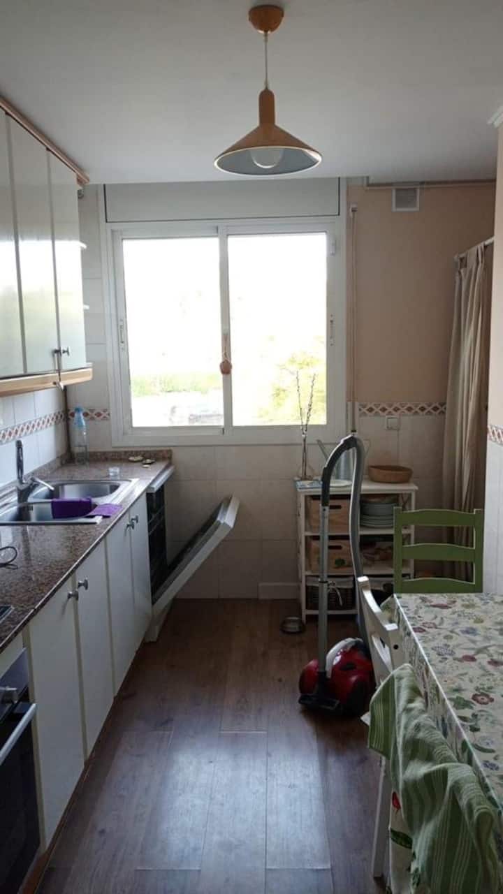 Piso Para Unas Vacaciones Buenas, A 200mtr Del Mar - Sant Pol de Mar
