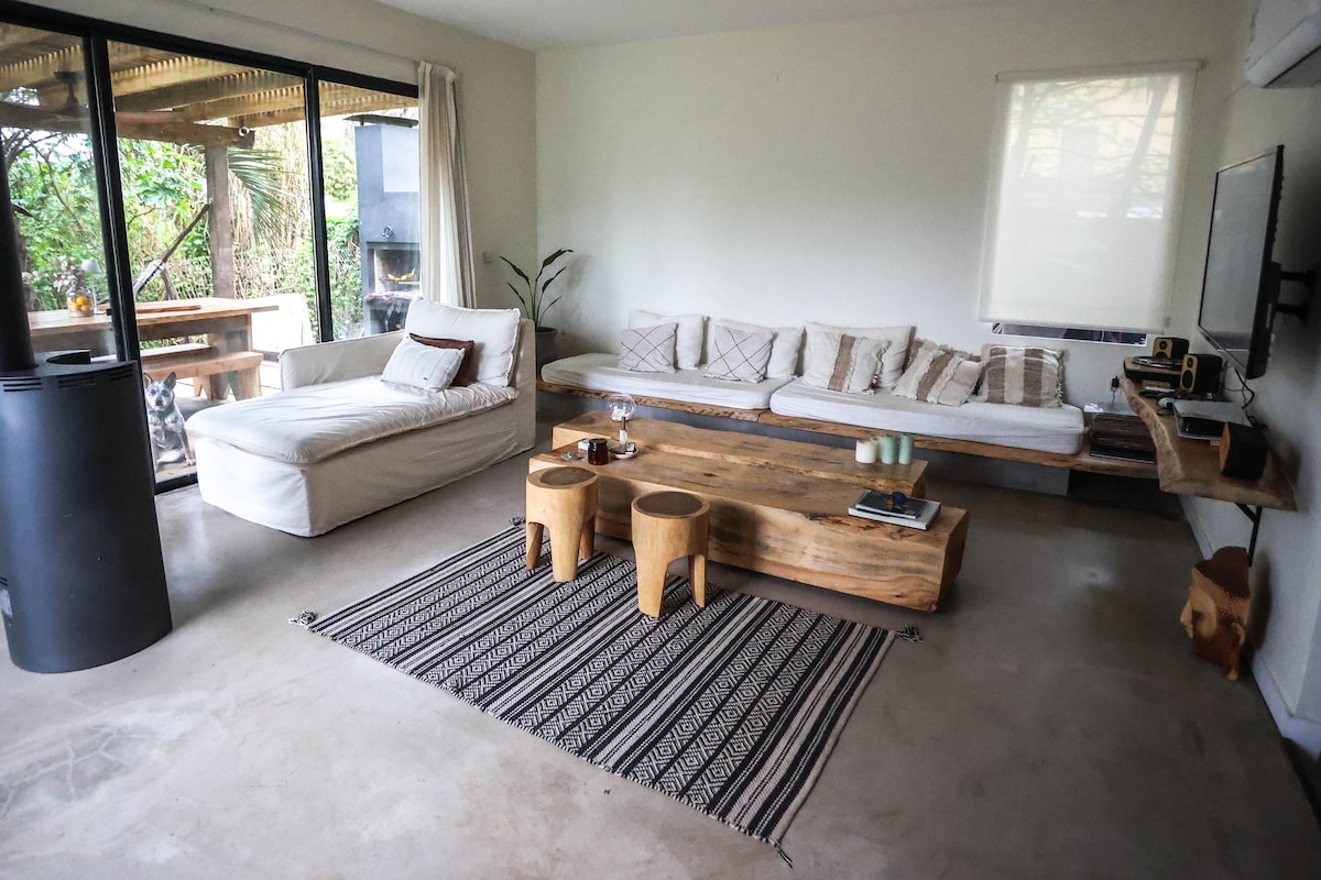Airbnb con mejor rendimiento: House near the beach in La Barra 3 bedrooms en El Tesoro
