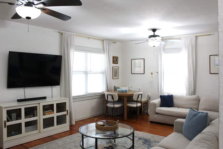 3 Bedroom Centrally-located Home | Pet-friendly - Lakeland, FL