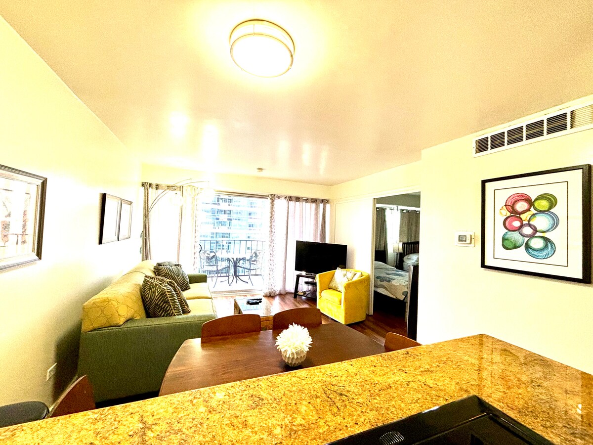 Royal Aloha Waikiki 2 bedroom/Parking/Kitchen 907 - Apartments for