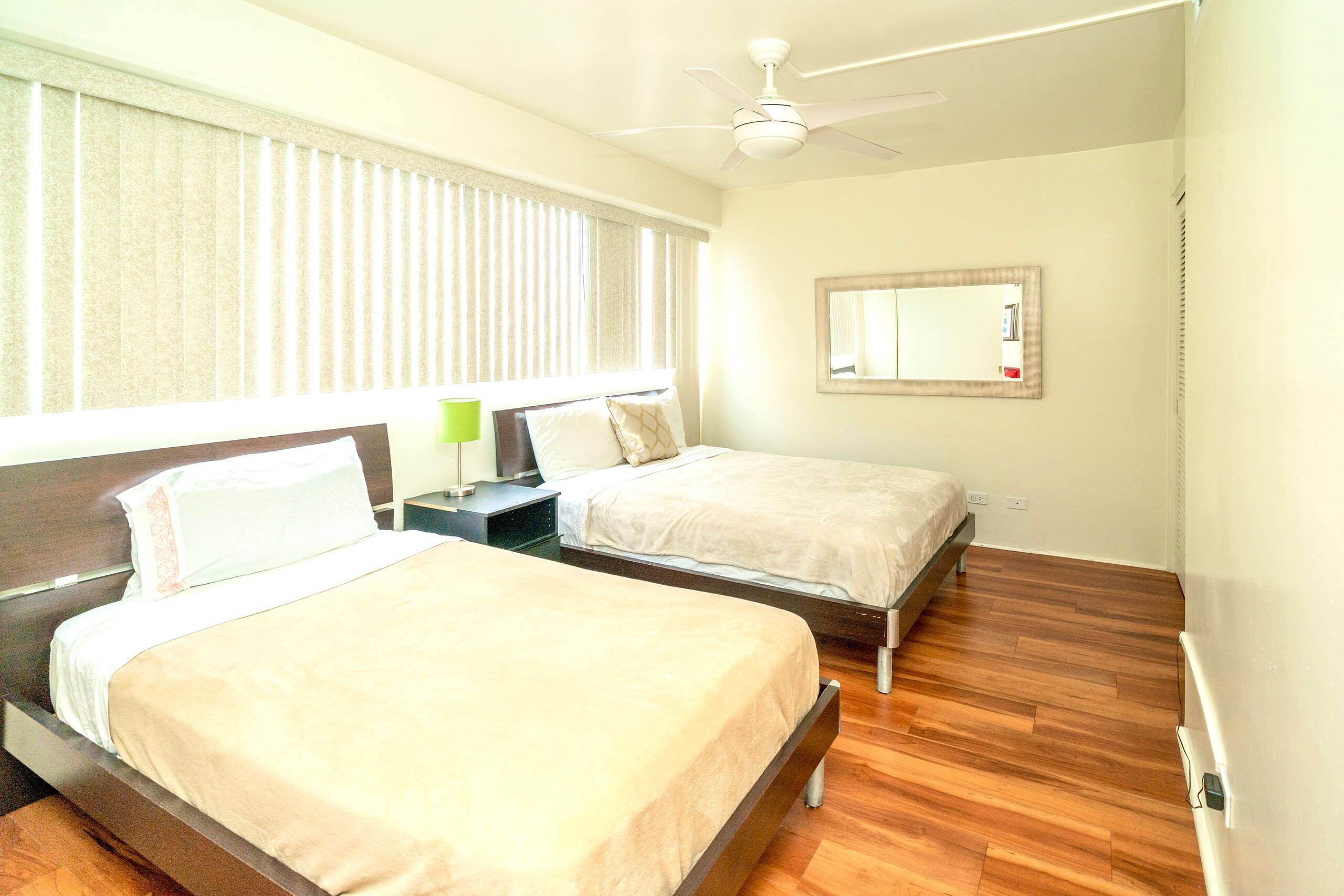 Royal Aloha Waikiki 2 bedroom/Parking/Kitchen 907 - Image 12