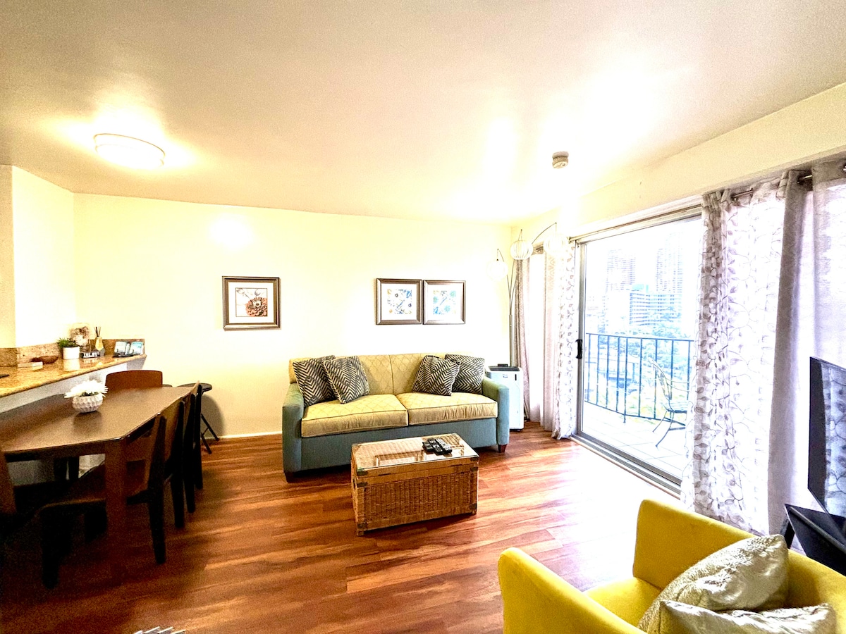 Royal Aloha Waikiki 2 bedroom/Parking/Kitchen 907 - Apartments for