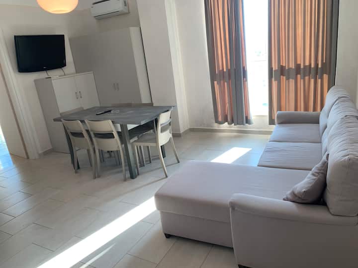 Affordable Sea View Apartment-near Center - Saranda