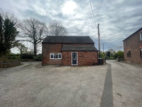 Countryside barn near Sandbach