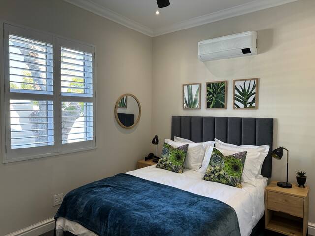 Lime Tree Cottage Constantia – luxury selfcatering gallery image 5