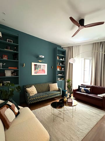 3 min walk-MEIR. Cozy 3/4BR house. gallery image 3