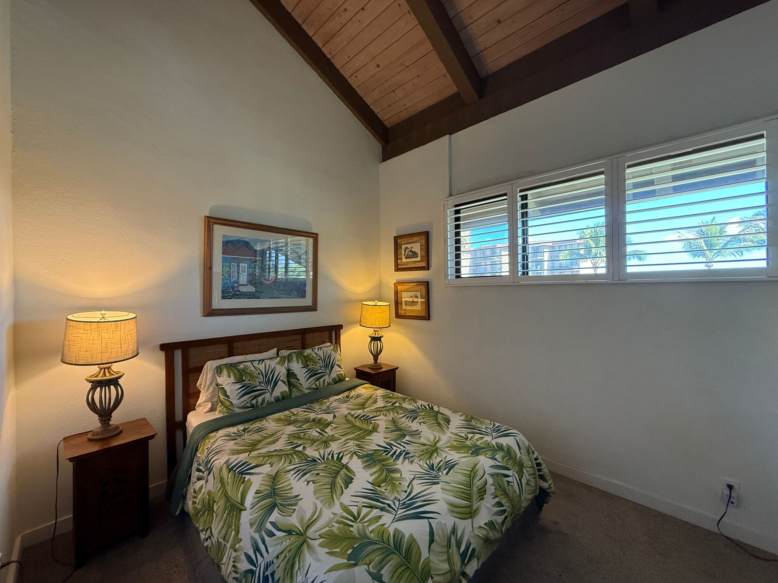 Condo in Kihei · ★4.9 · 2 bedrooms · 2 beds · 2 private baths - Image 11
