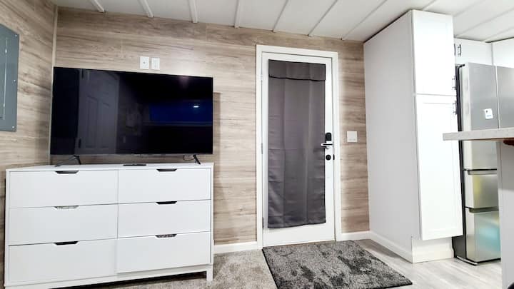 Live Big In The Tiny Home - Hillsboro, OR