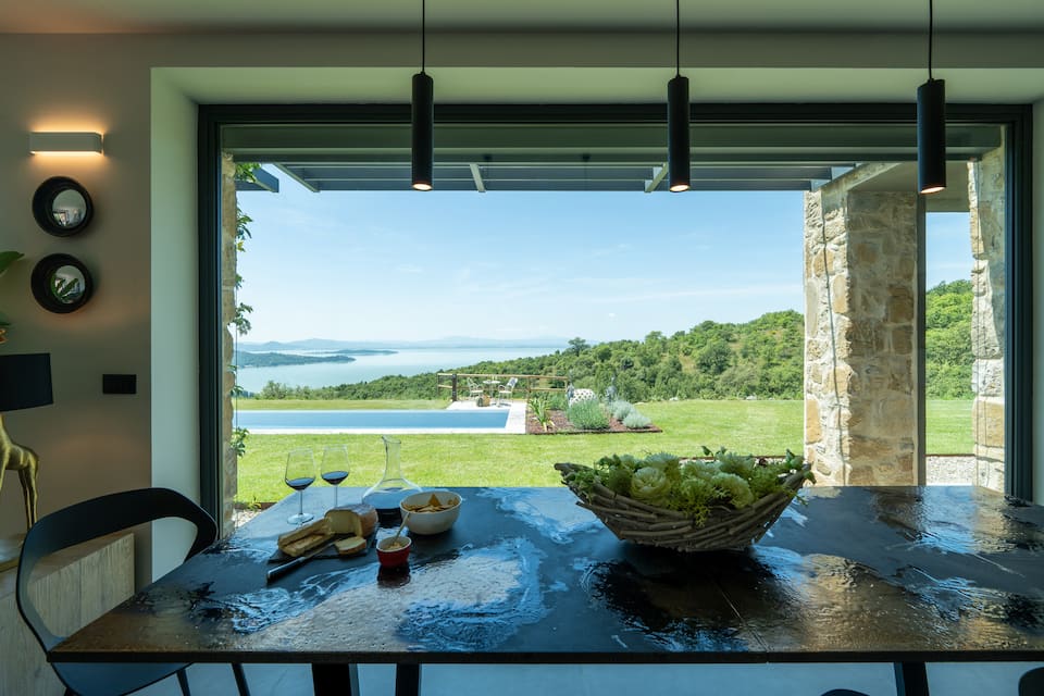 A glass villa in an olive grove above Lake Trasimeno, Castel Rigone, Umbria, Italy, photo 4 of 10