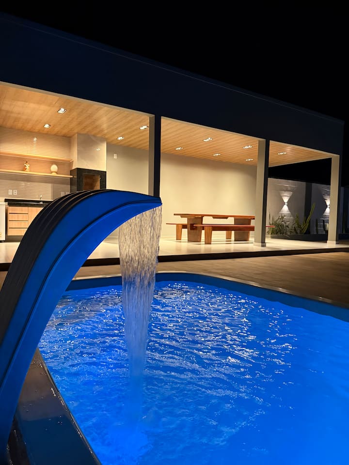 3 bedrooms / 3 bathrooms + pool and gourmet area