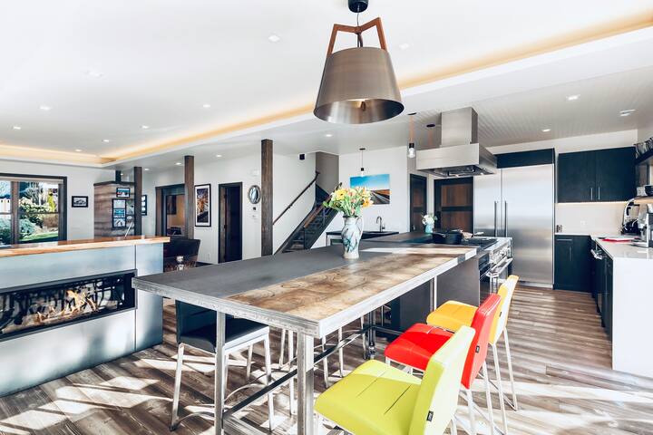 New! Seattle Luxe on Queen Anne! 5BR gallery image 5