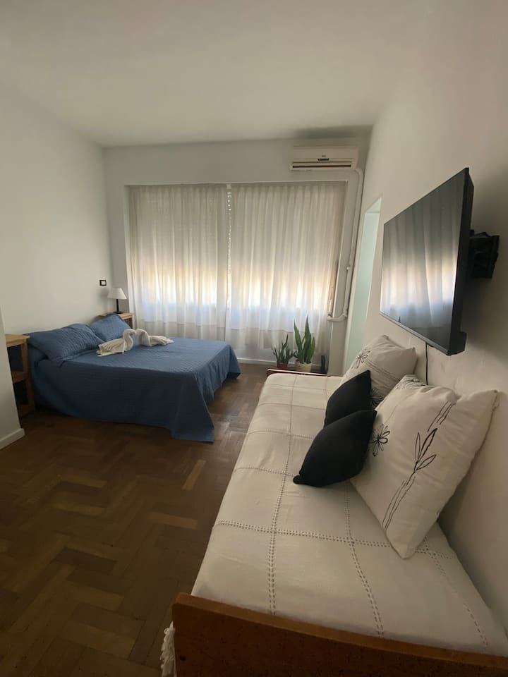 Квартира-студия в San Nicolás, 100 м от Calle Florida