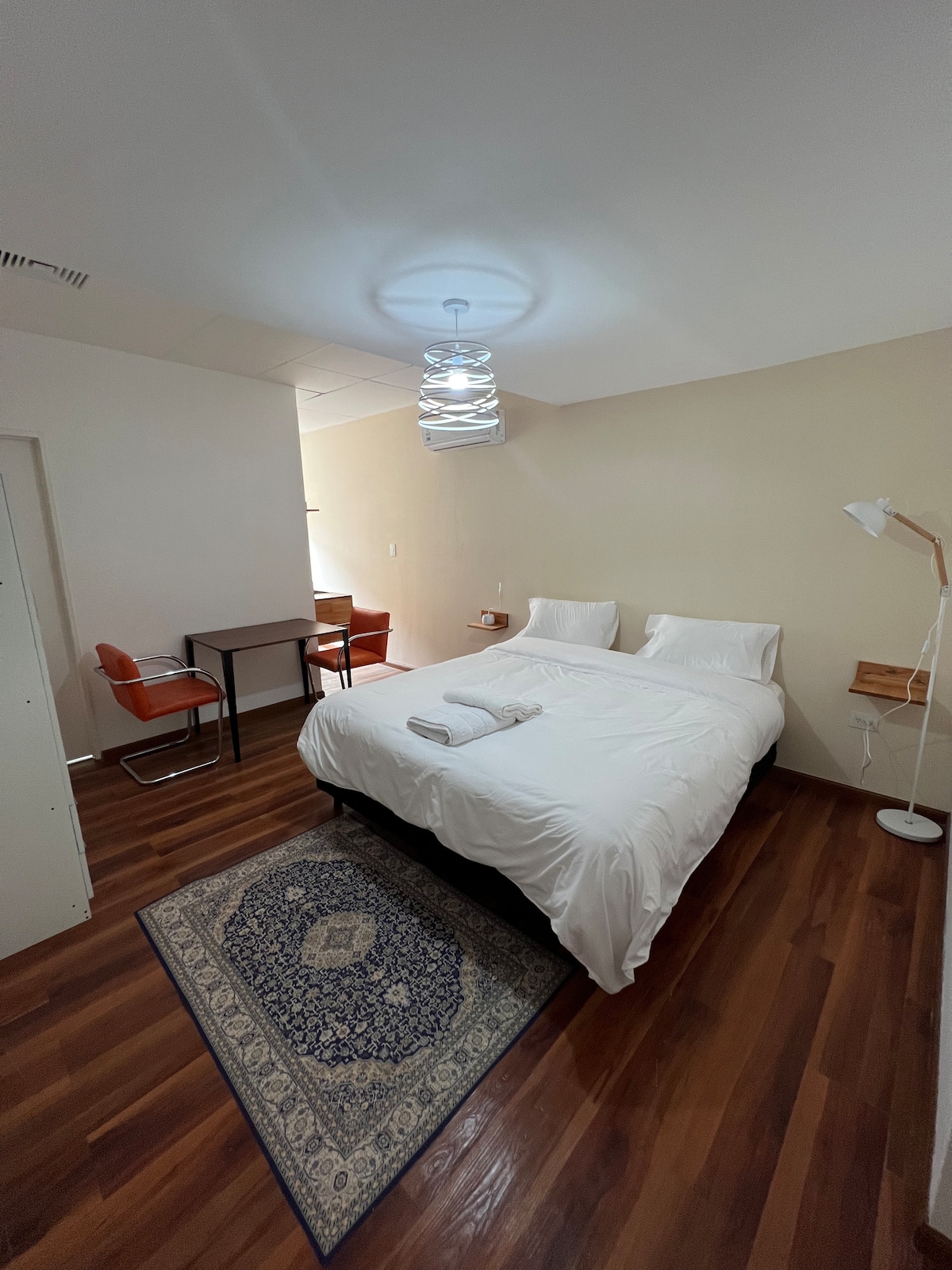 Monoambiente con baño privado en San Nicolás