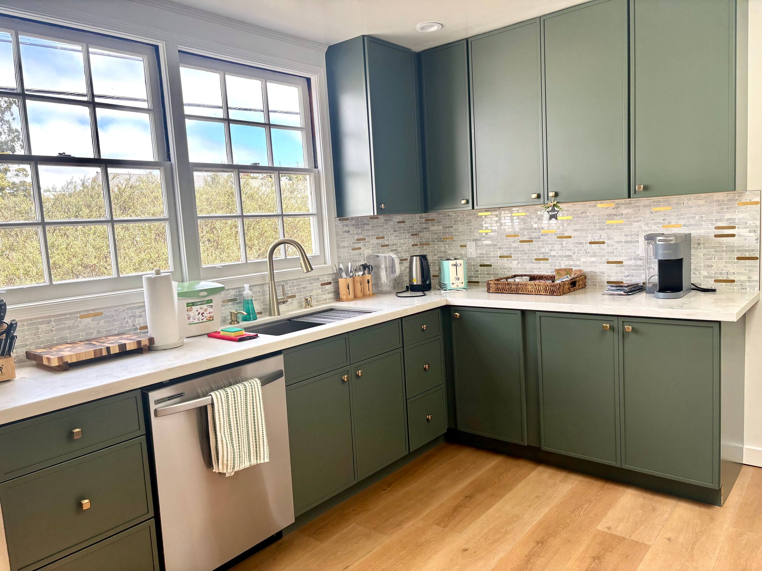 Home in San Francisco · ★4.98 · 3 bedrooms · 4 beds · 1 bath - Image 6