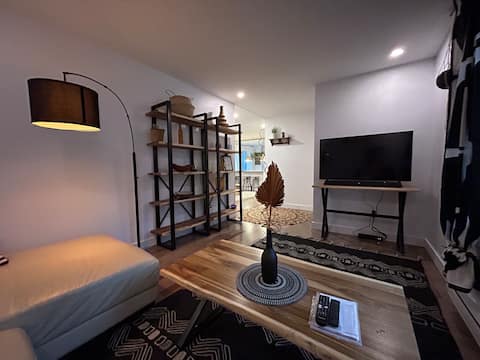 Top performing Airbnb: The cabin in Canada in Longueuil