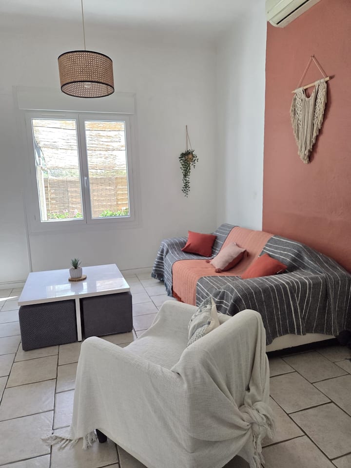 Maison Avec Extérieur Et Parking Privé - Cavaillon