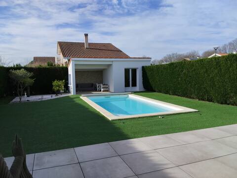 Belle maison avec clim et piscine